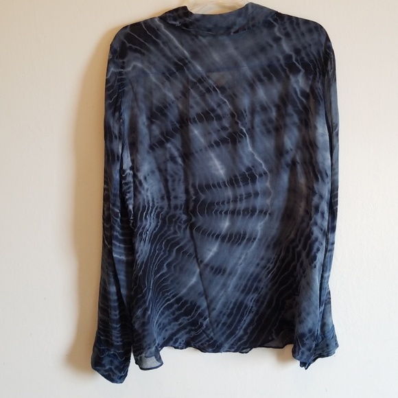 Button down blouse - Picture 3 of 6